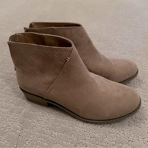 Dolce Vita Suede Zip Back Booties - Girls, Size 2